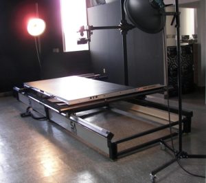 vacuum tables for digitization of documents